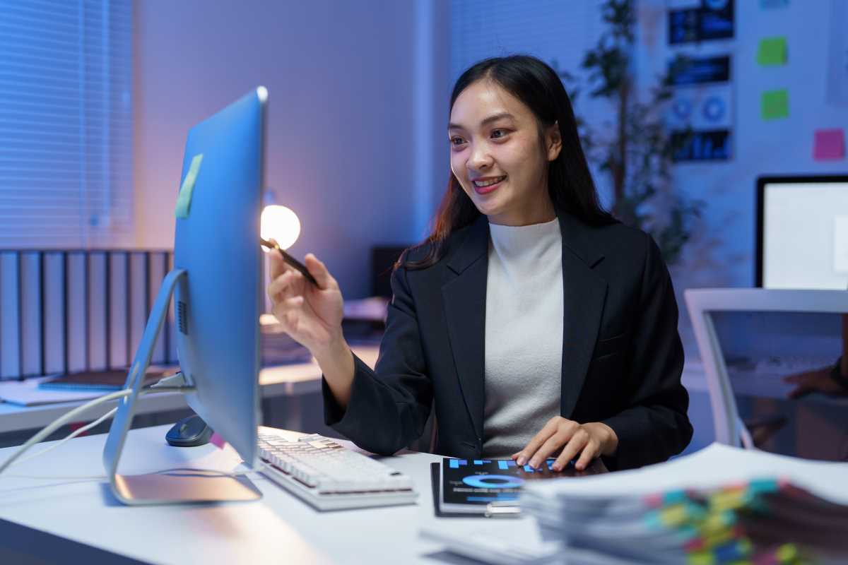 Top Strategies for Balancing a Side Hustle With Demanding Careers